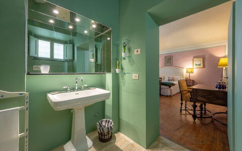 Castello Di Quarate: Mirror, Tap, Sink, Plumbing Fixture, Property, Furniture, Bathroom Sink, Bathroom, Lighting, Interior Design