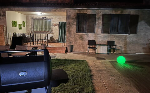 Villa Castelnuovo: Building, Plant, Window, Wood, Interior Design, Flooring, House, Living Room, Floor, Gas