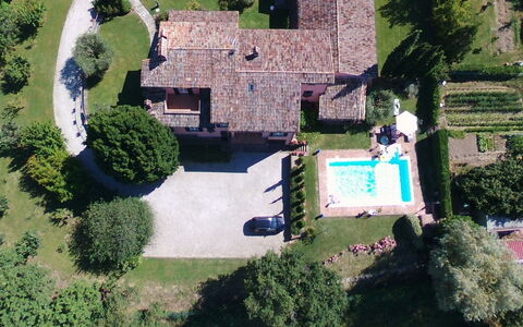 Villa Carsuga: Plant, Property, Building, Tree, Grass, Urban Design, Leisure, Residential Area, Landscape, House