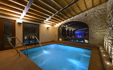 Villa Bartolomeo: Swimming Pool, Building, Interior Design, Floor, Flooring, Wood, Leisure, Real Estate, Ceiling, Water