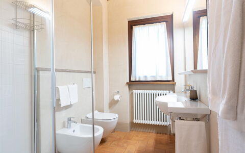 Villa Bartolomeo: Property, Plumbing Fixture, Window, Tap, Curtain, Interior Design, Architecture, Bathroom, Lighting