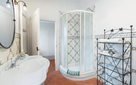 Orcia Panoramic View With Pool: Mirror, Plumbing Fixture, Tap, Furniture, Bathtub, Shower Head, Building, Bathroom, Interior Design, Shower