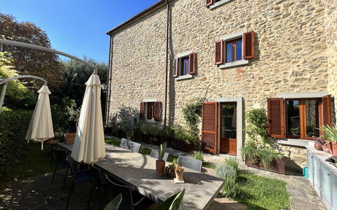 The Architects House: Plant, Property, Window, Building, Sky, Chair, Cottage, Flowerpot, Residential Area, Grass