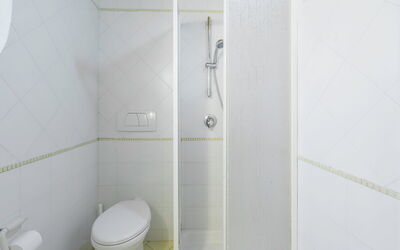 Accommodation:&nbsp;Alba Apartment
