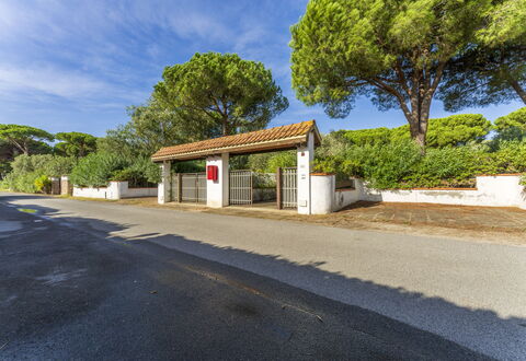 Giannella Apartment - Orbetello, Toscana: Sky, Cloud, Property, Plant, Road Surface, Tree, Asphalt, Shade, Land Lot, Neighbourhood
