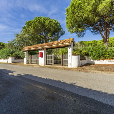 Giannella Apartment - Orbetello, Toscana: Sky, Cloud, Property, Plant, Road Surface, Tree, Asphalt, Shade, Land Lot, Neighbourhood