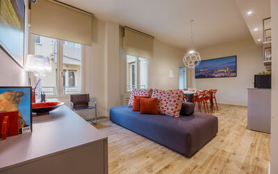 Lucy Florence Charming Modern Apartment Near Piazz - Florence, Tuscany, Italy