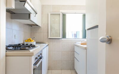 Accommodation:&nbsp;A 33 130.2