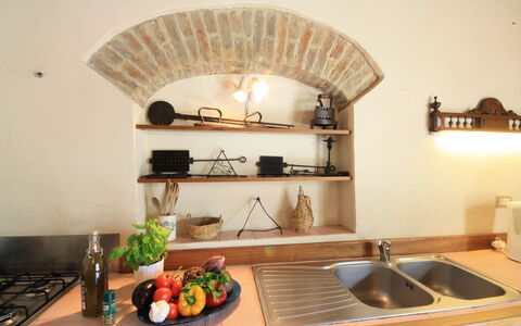 Podere Le Muricce: Kitchen Sink, Property, Sink, Countertop, Tap, Cabinetry, Kitchen, Kitchen Stove, Wood, Interior Design