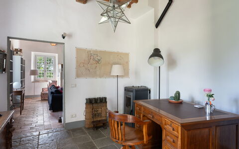 Casa Mirandola: Table, Furniture, Property, Picture Frame, Wood, Lighting, Interior Design, Houseplant, Floor