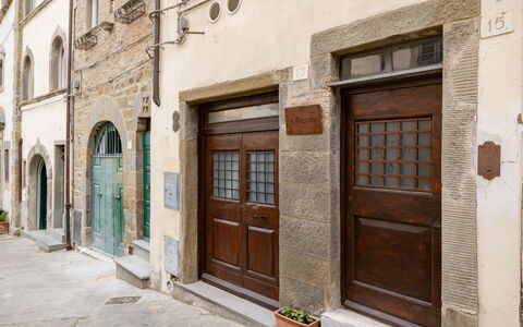 La Piccina: Window, Door, Wood, Plant, Building, Facade, Road, Flooring, House