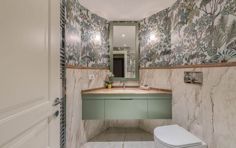 Duomo Penthouse Luxury Apartment In Florence By Pa: Mirror, Plumbing Fixture, Property, Building, Sink, Bathroom, Bathroom Sink, Tap, Interior Design, Toilet