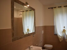 Accommodation:&nbsp;Tiberina 2