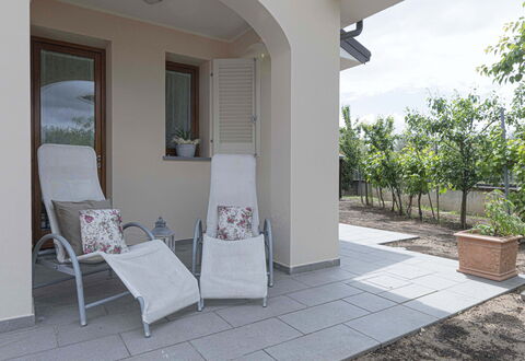 Cuore Toscano: Property, Plant, Shade, Lighting, Architecture, Interior Design, Chair, Wood, Floor, Real Estate