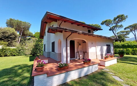 Villa Maddalena: Plant, Sky, Property, Building, Tree, Land Lot, House, Grass, Landscape, Real Estate