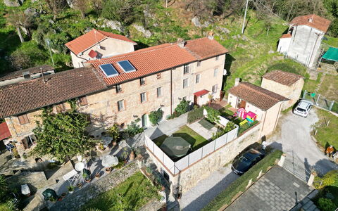 Casa Montebello: Building, Window, Plant, House, Car, Tree, Urban Design, Roof, Residential Area, Real Estate