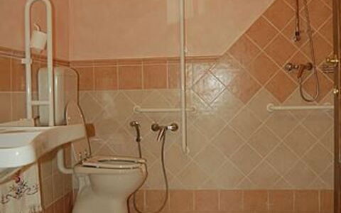 Villa Gelsomino: Plumbing Fixture, Bathroom, Toilet, Toilet Seat, House, Shower Head, Building, Interior Design, Flooring, Floor