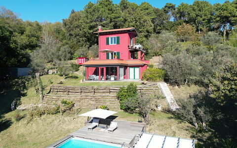 Villa Di Confine: Plant, Building, Property, Window, Sky, Nature, Tree, House, Land Lot, Leisure