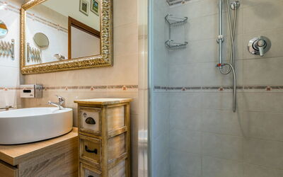 Accommodation:&nbsp;Casalvecchio 200.3