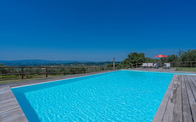Le Fonti Apartments With Ac Near Siena: Water, Sky, Property, Plant, Swimming Pool, Azure, Rectangle, Building, Body Of Water, Tree