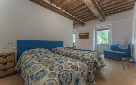 Le Casaline Di Sopra, Massa Marittima: Furniture, Building, Window, Comfort, Wood, Bed Frame, House, Interior Design, Flooring, Floor