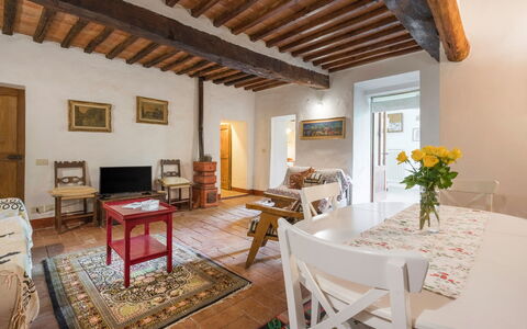 Il Palazzetto Francigena, Monteriggioni: Table, Furniture, Plant, Chair, Wood, Interior Design, Flower, Architecture, Building, Floor