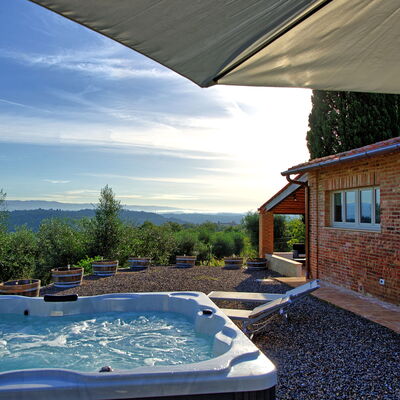 Casa Andrea: Water, Sky, Cloud, Plant, Window, Building, Swimming Pool, Azure, Shade, Architecture