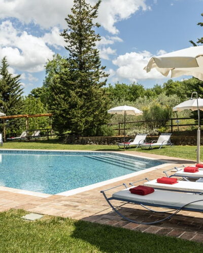 Podere Monti: Swimming Pool, Furniture, Outdoor Furniture, Sunlounger, Resort, Garden, Chair, Umbrella, Shade, Eco Hotel