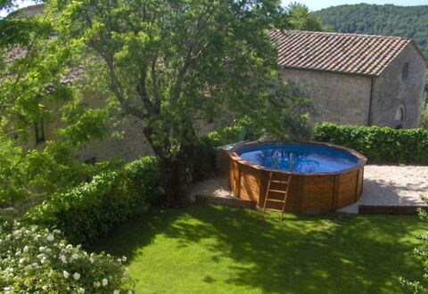 Borgo di Fighine: Shrub, Garden, Swimming Pool, Backyard, Leisure, Landscaping, Yard, Eco Hotel, Outdoor Furniture, Courtyard