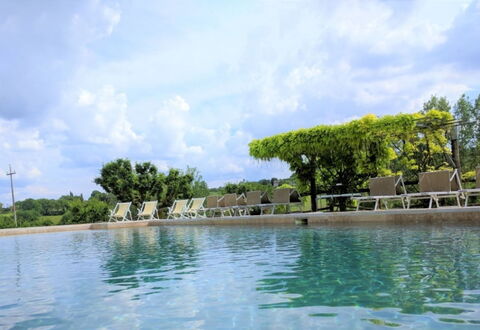 Podere della Bruciata: Swimming Pool, Outdoor Furniture, Leisure, Umbrella, Resort, Sunlounger, Tropics, Water Feature, Resort Town, Eco Hotel