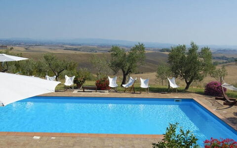 Villa Giuncheto: Swimming Pool, Resort, Outdoor Furniture, Sunlounger, Eco Hotel, Leisure, Villa, Shade, Hacienda, Hotel