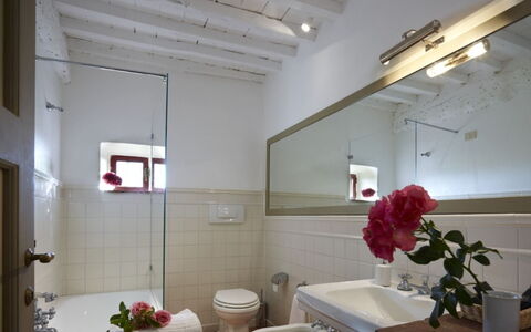 Villa del Riccio: Plumbing Fixture, Interior Design, Flooring, Bathroom, Bathroom Sink, Plumbing, Sink, Floor, Tap, Mirror