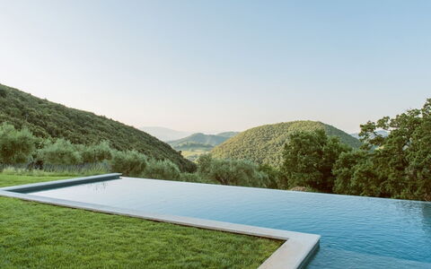 Villa Piuma: Natural Landscape, Hill, Swimming Pool, Hill Station, Mountain Range, Valley, Landscaping, Eco Hotel
