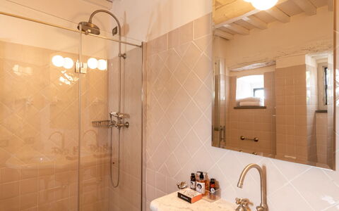 Agatea: Wall, Flooring, Bathroom, Interior Design, Floor, Plumbing Fixture, Ceiling, Bathroom Sink, Plumbing, Home