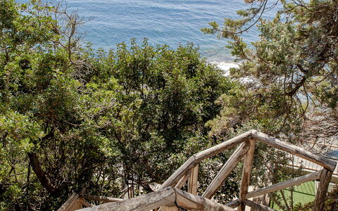 Vistamare: Wood, Handrail, Sea, Coast, Coastal And Oceanic Landforms, Ocean, Stairs, Shore, Fence, Tropics