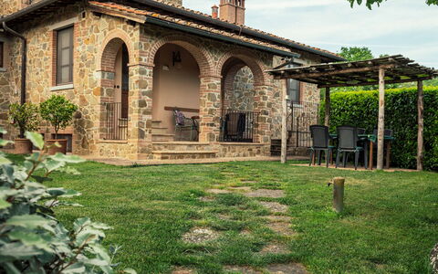 Il Noceto: House, Home, Door, Estate, Cottage, Farmhouse, Garden, Hacienda, Brick, Backyard