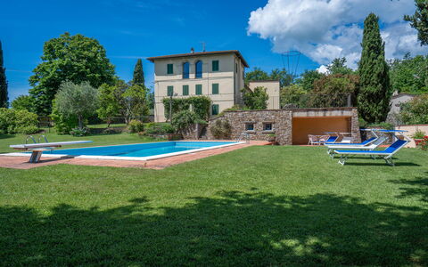 Il Villino Del Collezionista With Pool In Pistoia: Tree, Shrub, Swimming Pool, Estate, Garden, Lawn, Mansion, Hacienda, Landscaping, Villa