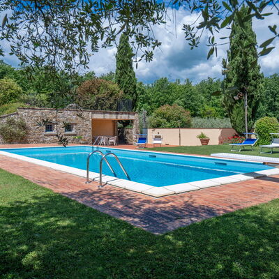 Il Villino Del Collezionista With Pool In Pistoia: Swimming Pool, Garden, Resort, Estate, Hacienda, Eco Hotel, Landscaping, Shade, Villa, Farmhouse