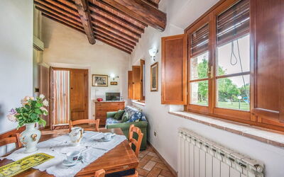Accommodation:&nbsp;Granaio