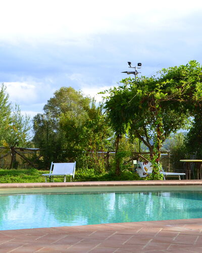 Appartamento Pietra Viva, Wifi, Near Perugia: Swimming Pool, Outdoor Furniture, Resort, Garden, Shade, Leisure, Eco Hotel, Landscaping, Backyard