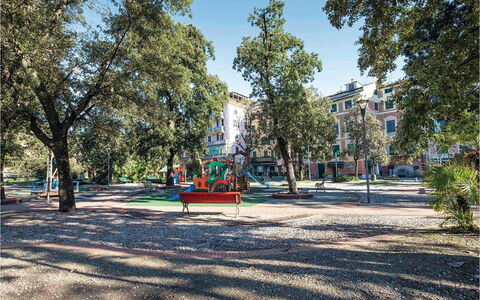 Casa Camuri - Levanto: Daytime, Tree, City, Public Space, Neighbourhood, Residential Area, Urban Design, Human Settlement, Apartment, Spring