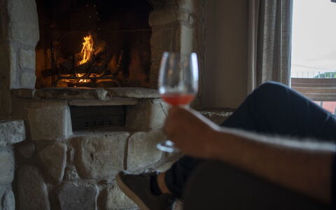 Villa delle Rose: Drinkware, Tableware, Stemware, Wine Glass, Wine, Barware