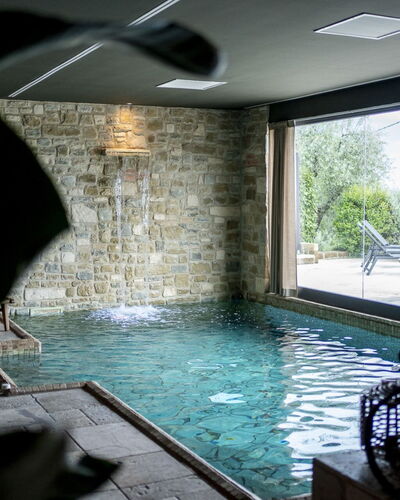 Villa delle Rose: Swimming Pool, Composite Material, Resort, Water Feature, Design, Hotel, Eco Hotel, Houseplant, Villa, Courtyard