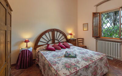Accommodation:&nbsp;Owl
