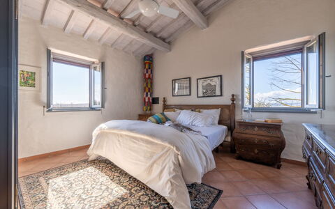 Il Querceto: Bed, Bedroom, Wall, Bed Sheet, Furniture, Bedding, Linens, Interior Design, Home, Floor