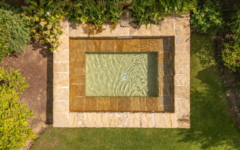 Town House Garden: Garden, Flagstone, Natural Material, Water Feature, Design, Landscaping, Tile, Backyard