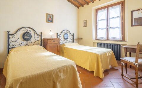 Casa Viola Pool, Wifi, Montaione: Bed, Wall, Bedroom, Furniture, Interior Design, Bed Sheet, Bedding, Flooring, Bed Frame, Room