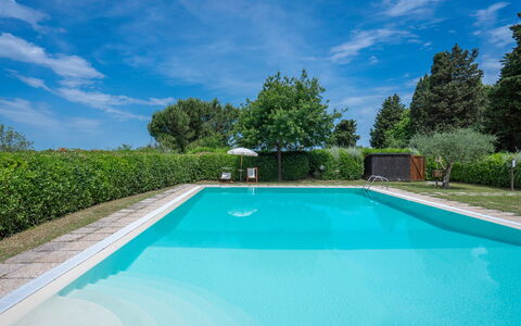 Casa Viola Pool, Wifi, Montaione: Blue, Swimming Pool, Resort, Garden, Landscaping, Shade, Backyard, Eco Hotel, Water Feature, Thermae