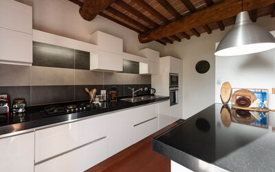 Country House In Tuscan Hills