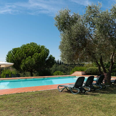 Country House In Tuscan Hills